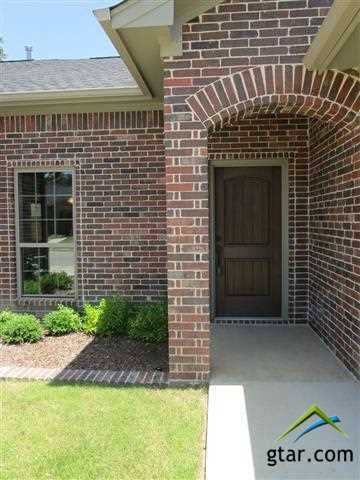 5010 Shiloh Ridge Dr, Tyler, TX 75703 - photo 2