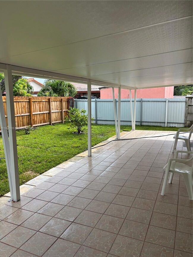 9972 SW 4th St, Miami, FL 33174 - photo 4