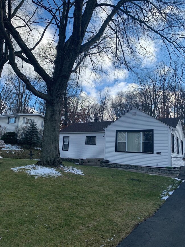 1956 W Springville Rd, La Porte, IN 46350 - photo 2