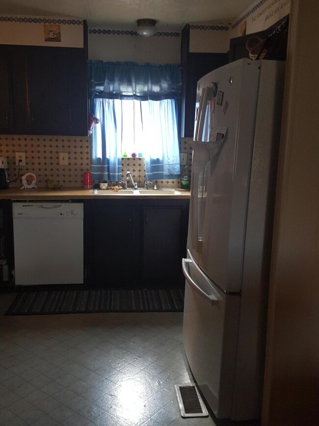 unlisted-address, Rosamond, CA 93560 - photo 7