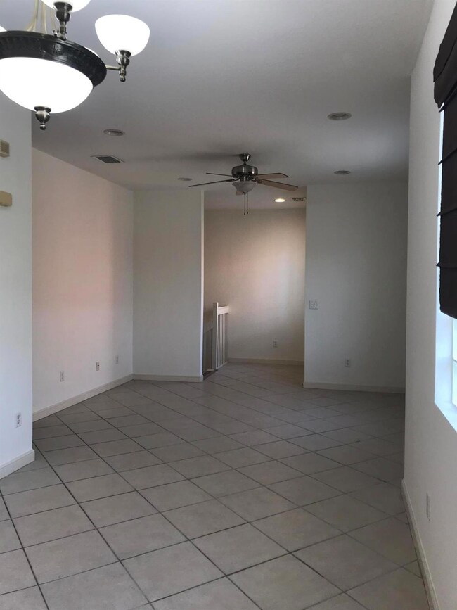 990 Millbrae Ct unit 1, West Palm Beach, FL 33401 - photo 7