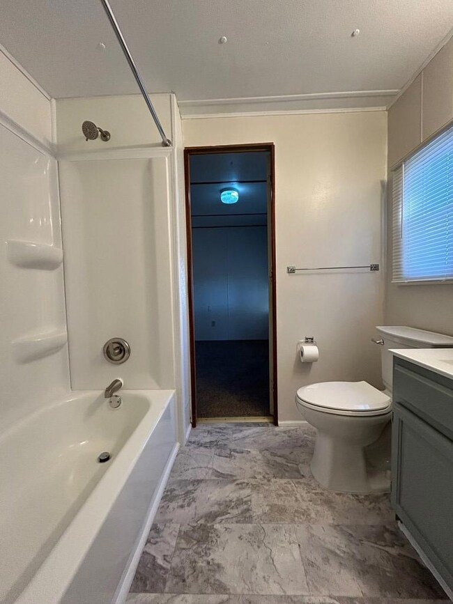 2104 W Mosley Loop, Alpine, TX 79830 - photo 3