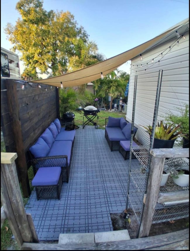 15175 Stringfellow Rd unit 15, Bokeelia, FL 33922 - photo 7