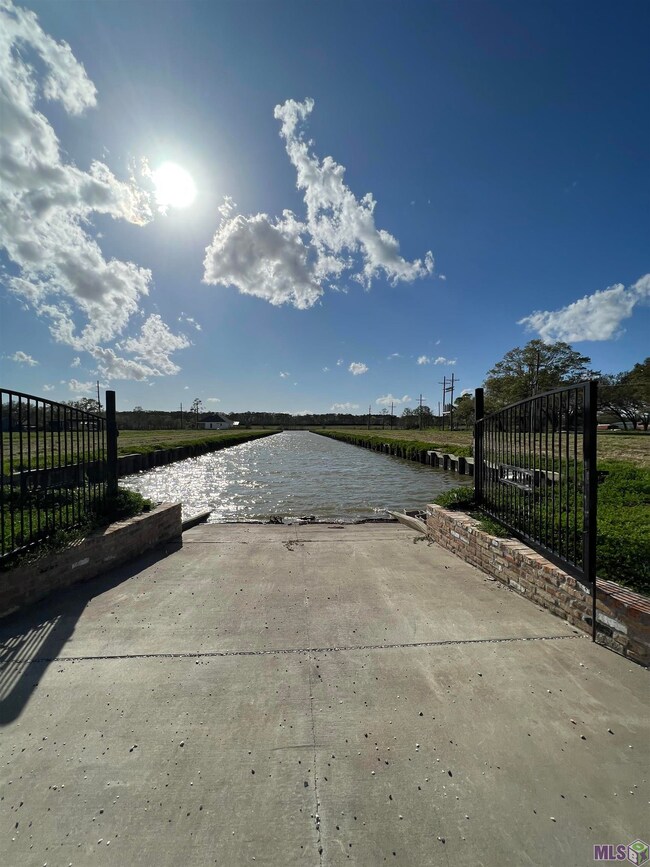 128 Pier 19 Dr, Pierre Part, LA 70339 - photo 5