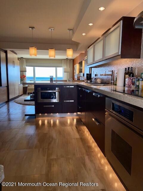 2205 under cabinet lighting IMG_2793