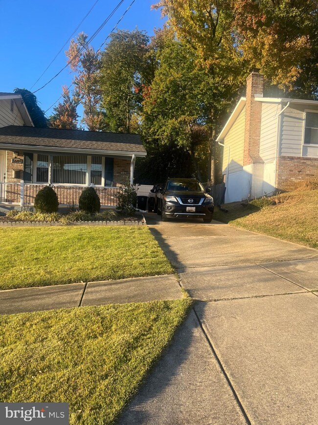 6604 Weston Ave, Capitol Heights, MD 20743 - photo 4
