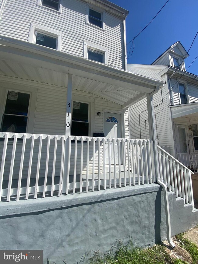 310 Broad St, Beverly, NJ 08010 - photo 3