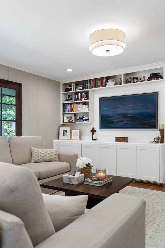 2314 Hialeah Dr, Houston, TX 77018 - photo 5