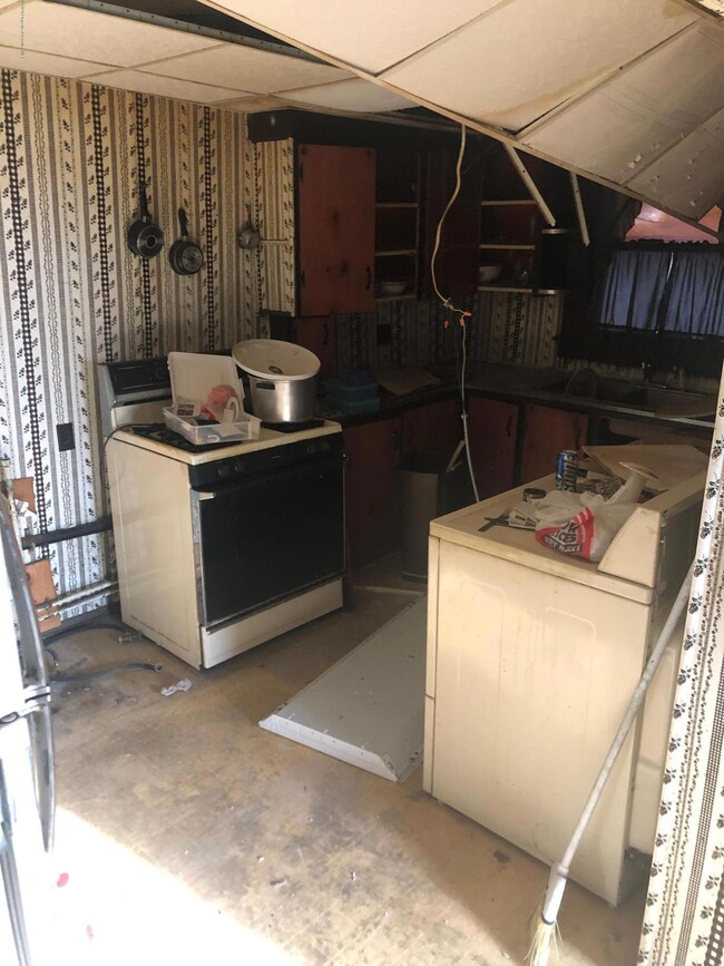 1902 Lafayette St, Scranton, PA 18504 - photo 4