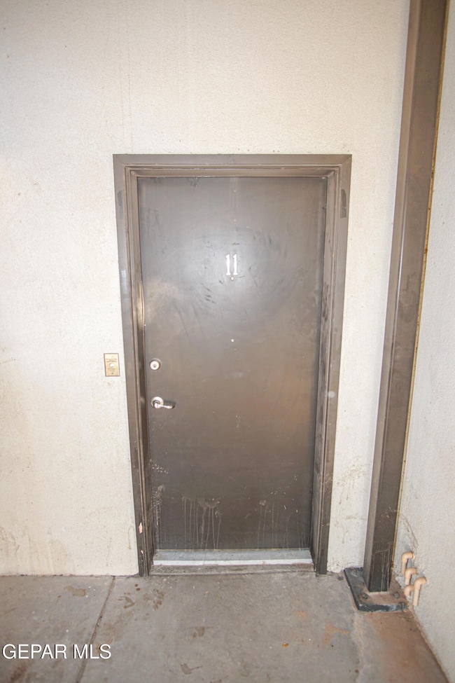 1061 Ranger St unit 11, El Paso, TX 79907 - photo 2
