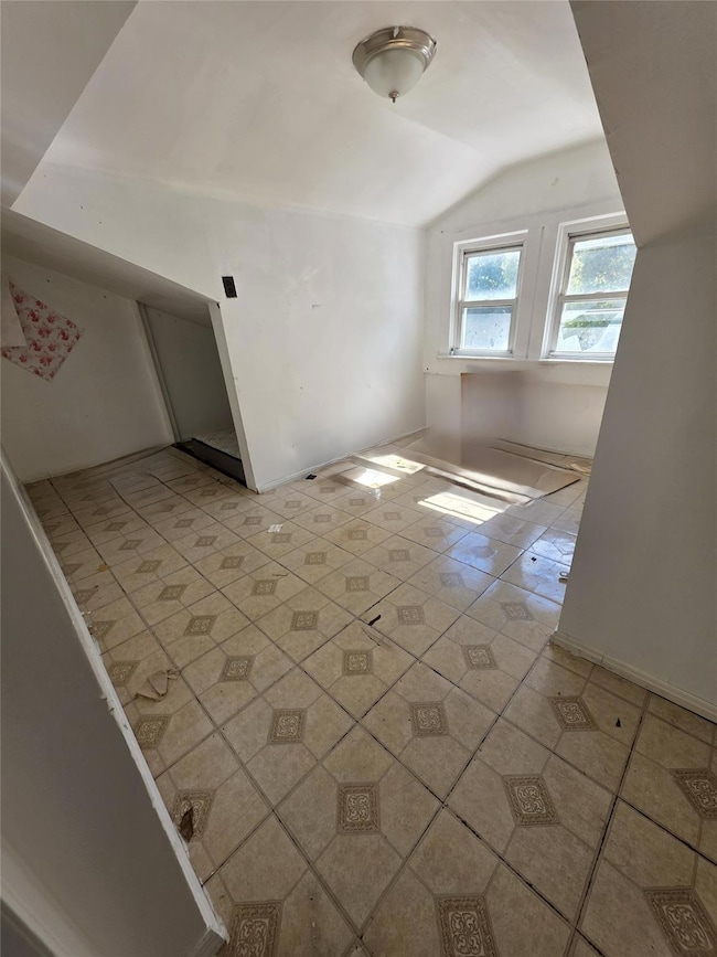 100-15 40th Rd, Flushing, NY 11368 - photo 6