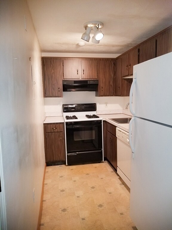 18 Kenmar Dr unit 156, Billerica, MA 01821 - photo 6