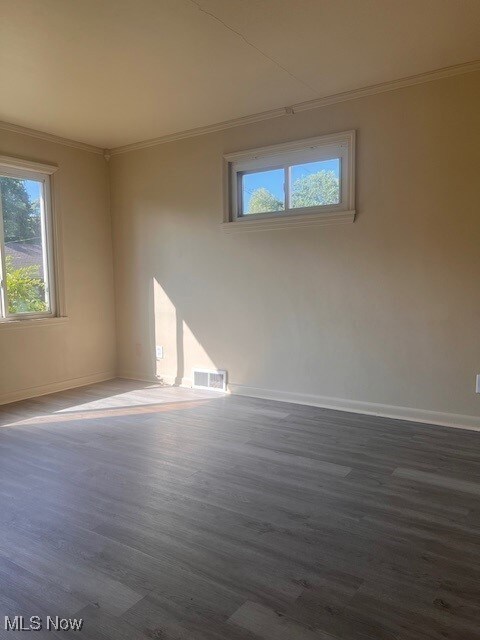 39 W Lewis St, Struthers, OH 44471 - photo 5