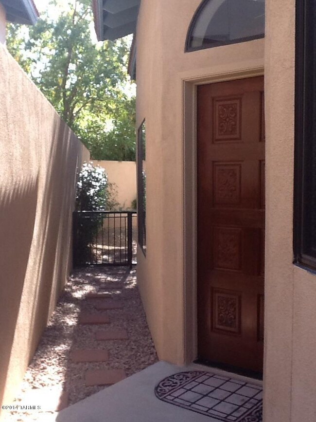 Entrance to front door