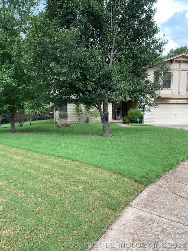 112 W Yuma Ct, Broken Arrow, OK 74011 - photo 2