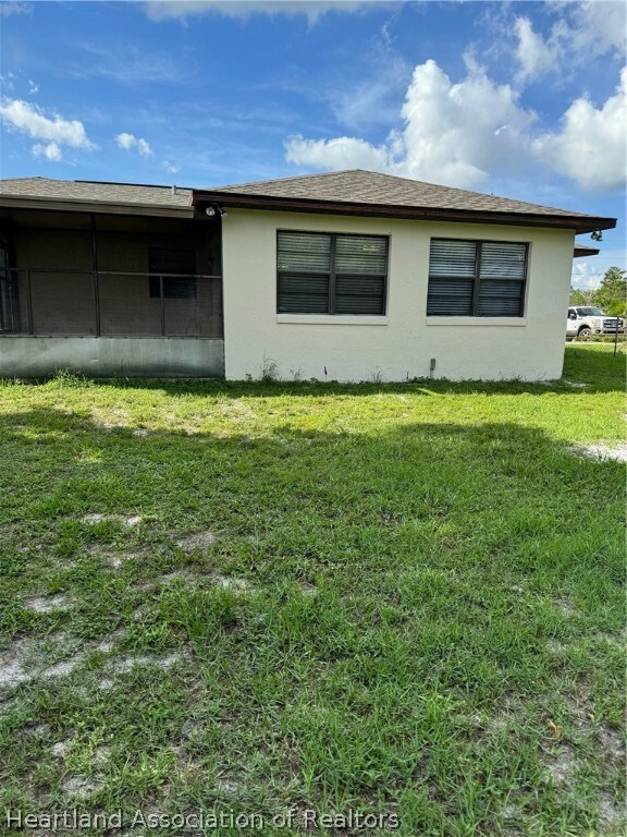 1425 Jersey St NE, Lake Placid, FL 33852 - photo 2