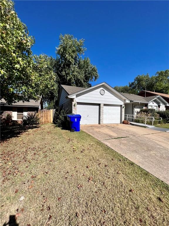 709 Coopers Hawk Dr, Norman, OK 73072 - photo 2