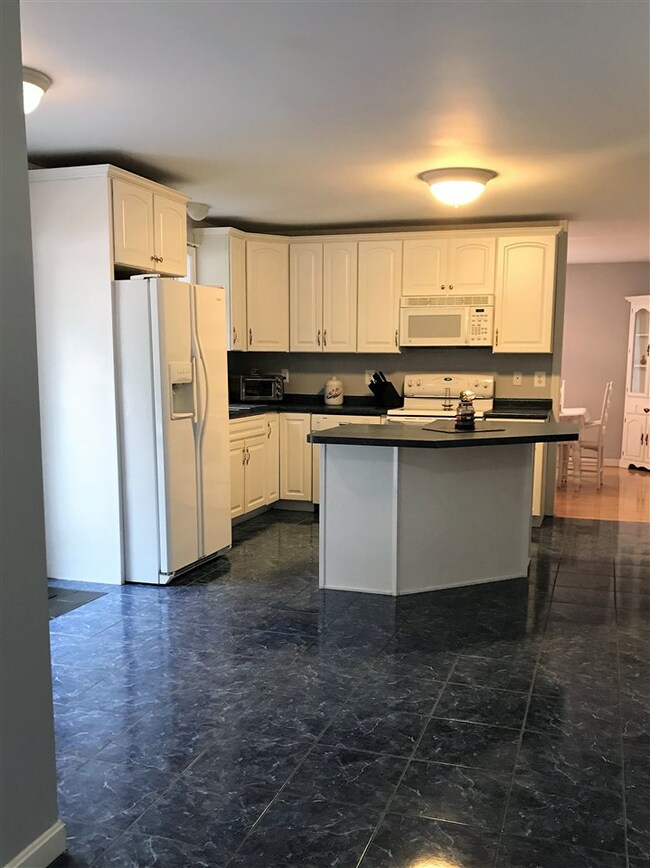 283 NE Pond Rd, Milton, NH 03851 - photo 5