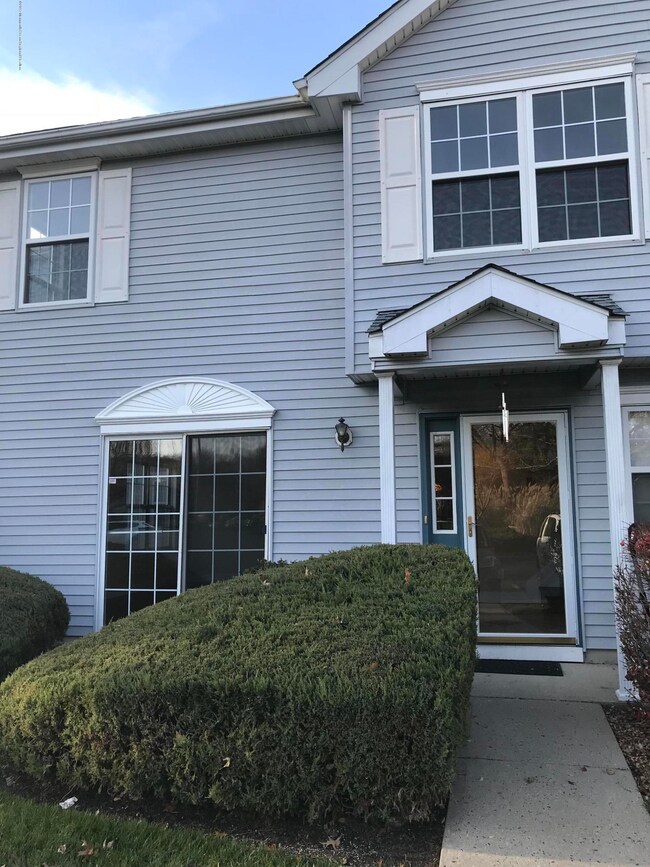 410 Indigo Ct, Morganville, NJ 07751 - photo 2