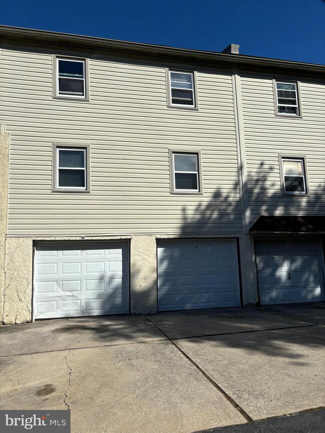 600 Grant Rd unit 31A, Folcroft, PA 19032 - photo 3