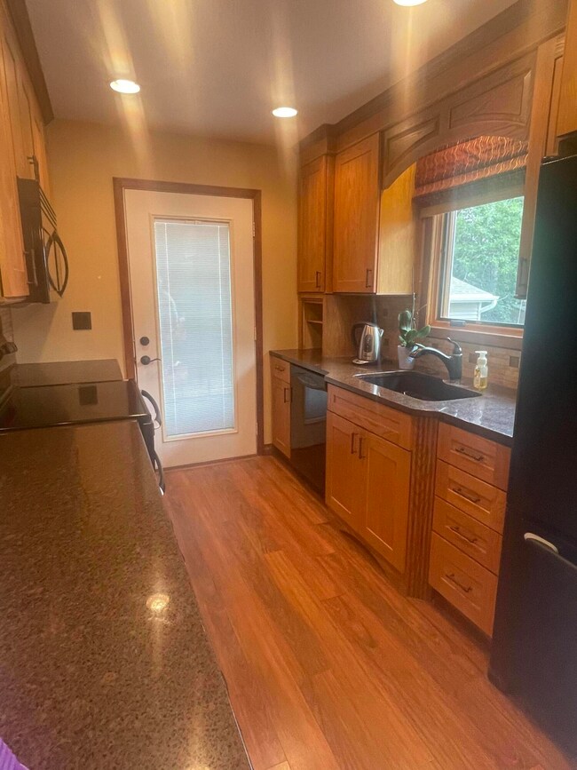 29B0BA66-835B-4479-B252-88BD21C36D2C