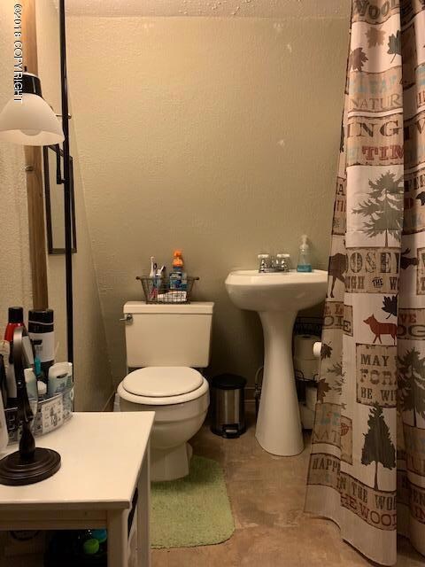 305 Cope St, Kodiak, AK 99615 - photo 6