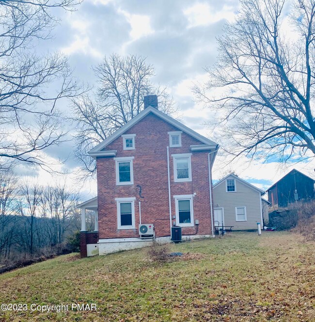 3527 Middle Easton Belmont Pike, Stroudsburg, PA 18360 - photo 3