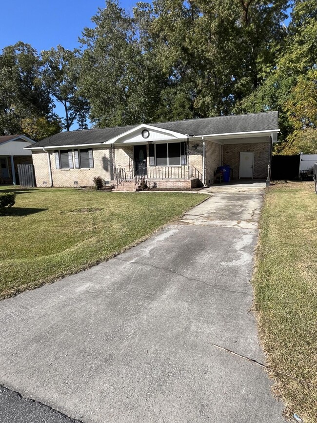 721 Hoss Rd Front