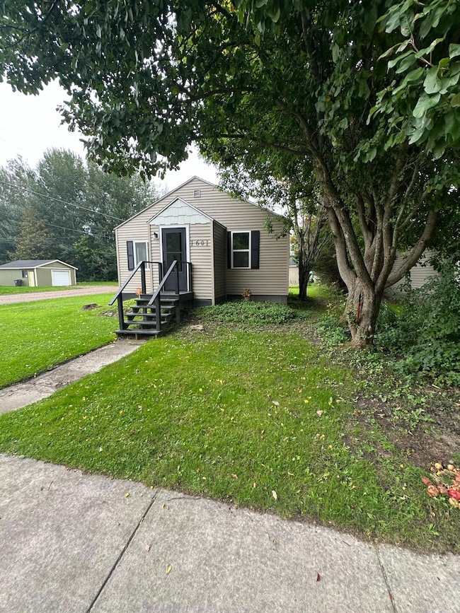 1601 Seymour St, Sault Sainte Marie, MI 49783 - photo 3