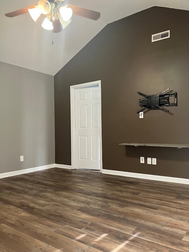 2745 Navigator Cir, Dalzell, SC 29040 - photo 2