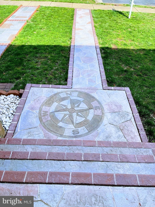 10105 Henry Ct, Manassas, VA 20109 - photo 3