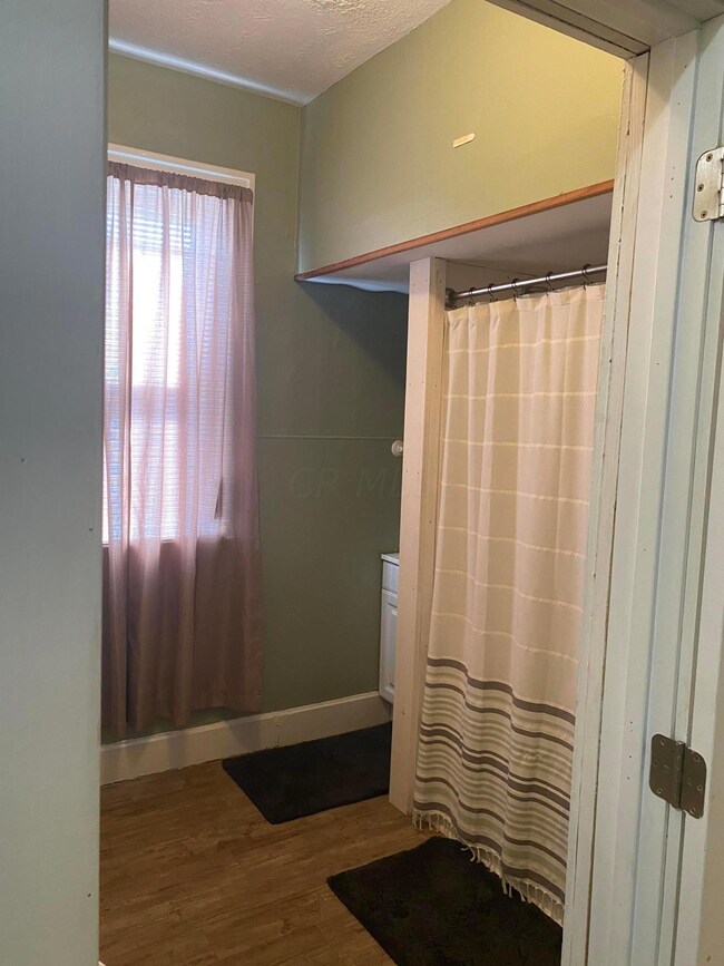 Bath Unit 1