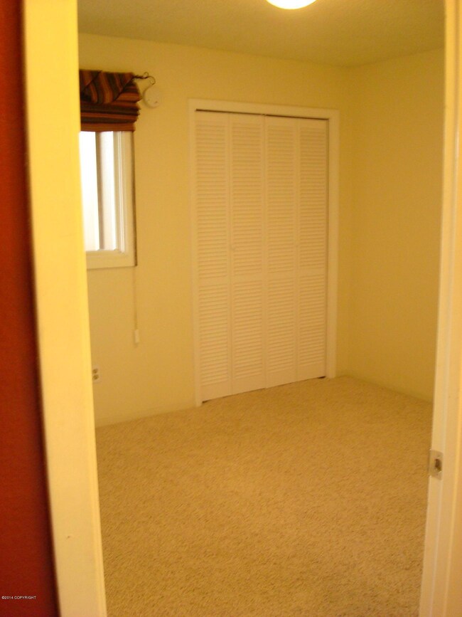 great sized bedroom