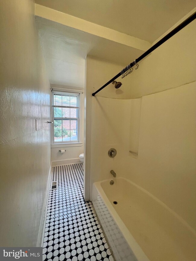 1725 Gilpin Ave unit 2, Wilmington, DE 19806 - photo 5