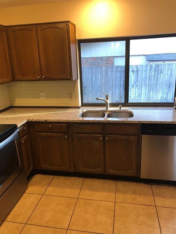 2124 Loma Verde Dr, Bedford, TX 76021 - photo 6