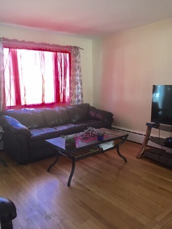 24 Arnold St, Quincy, MA 02169 - photo 3