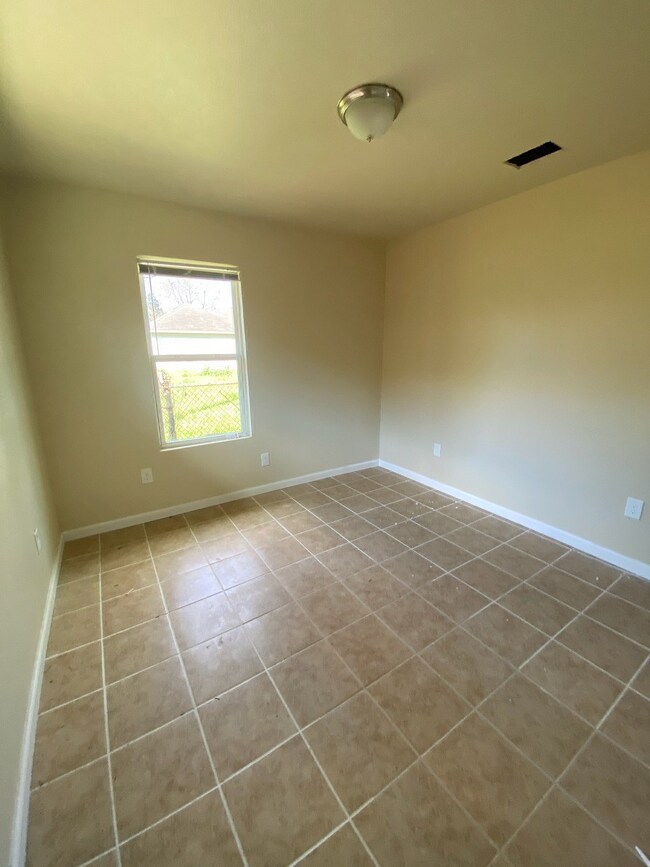 4905 Kashmere St unit 8, Houston, TX 77026 - photo 5