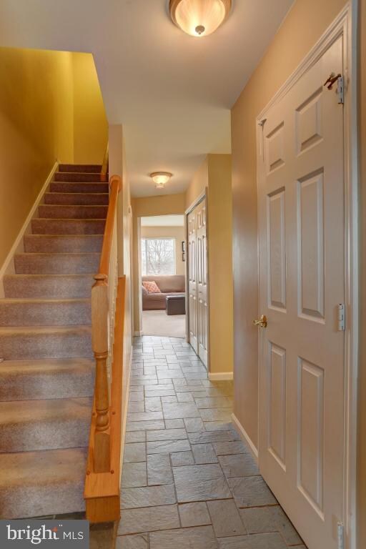 4013 Bradford Cir, Mount Joy, PA 17552 - photo 3