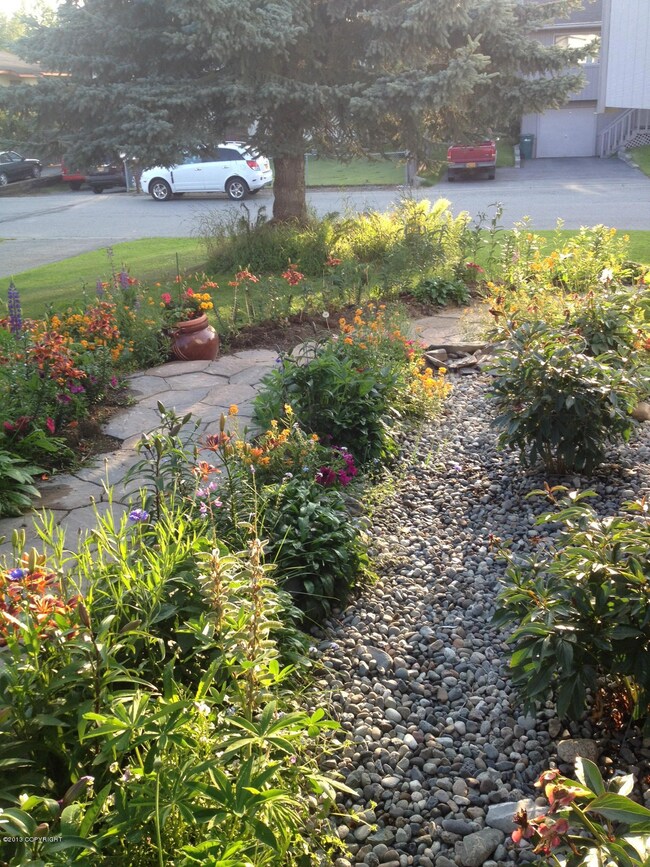 walkway to front entry