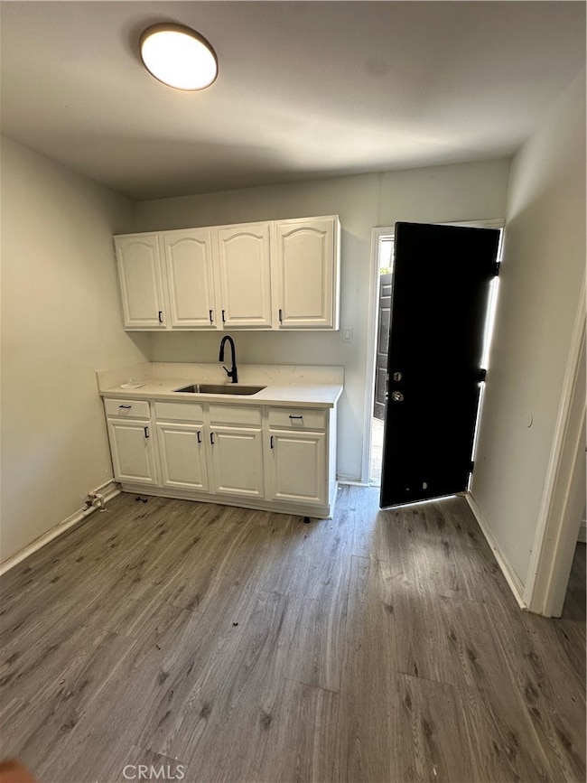 304 W Cedar St unit a, Compton, CA 90220 - photo 3