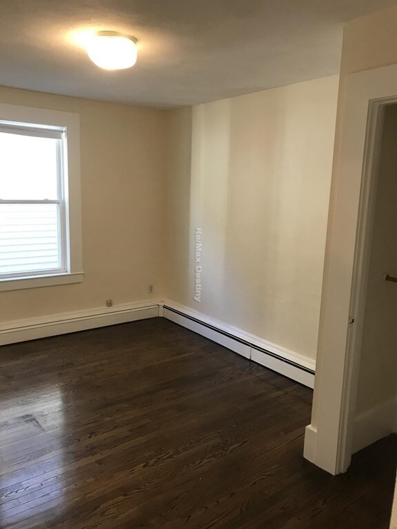 14 Line St unit 2, Somerville, MA 02143 - photo 3