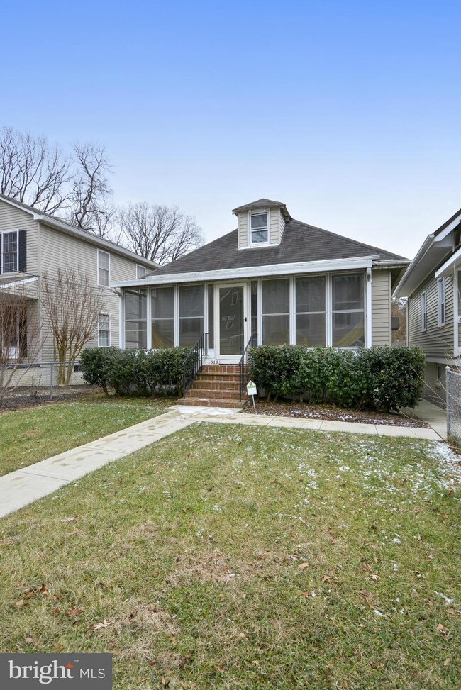 813 Colby Ave, Takoma Park, MD 20912 - photo 2