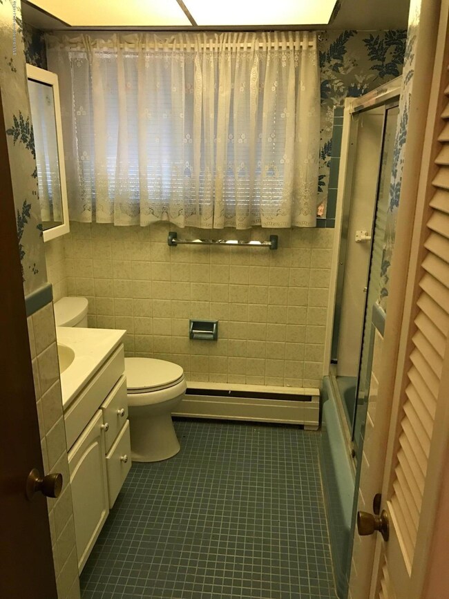 3322 Cedar Ave, Moosic, PA 18507 - photo 7