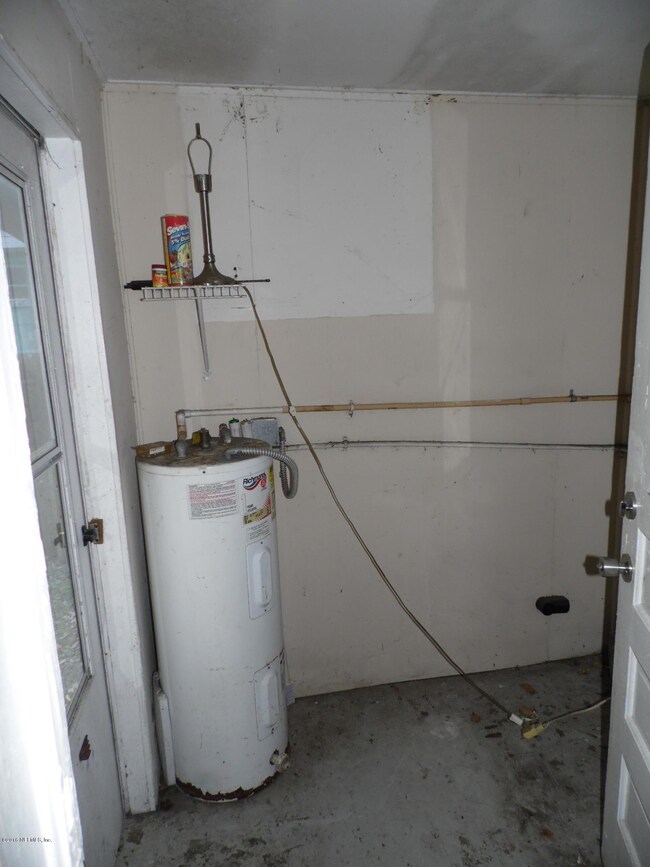 4652 Alpha Ave, Jacksonville, FL 32205 - photo 7