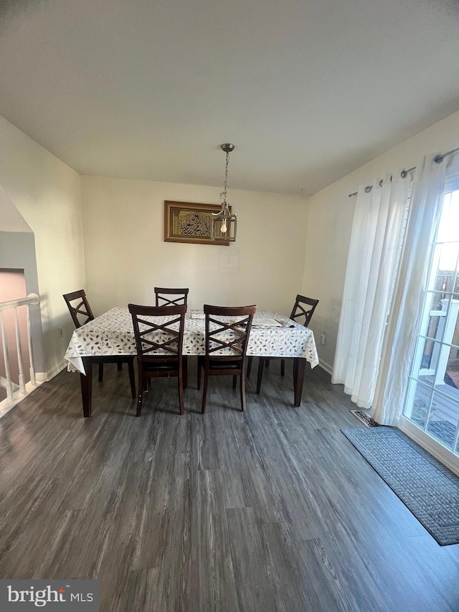 832 Smartts Ln NE, Leesburg, VA 20176 - photo 4