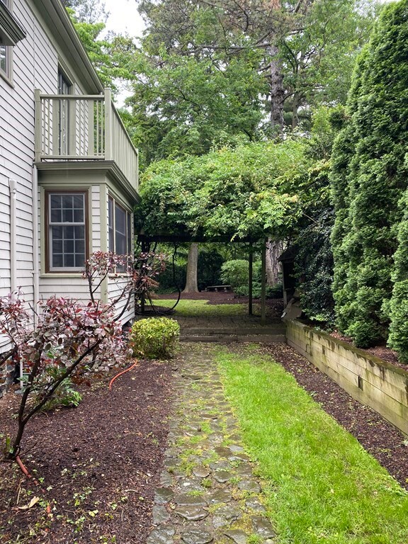 106 Appleton St unit 106, Cambridge, MA 02138 - photo 3