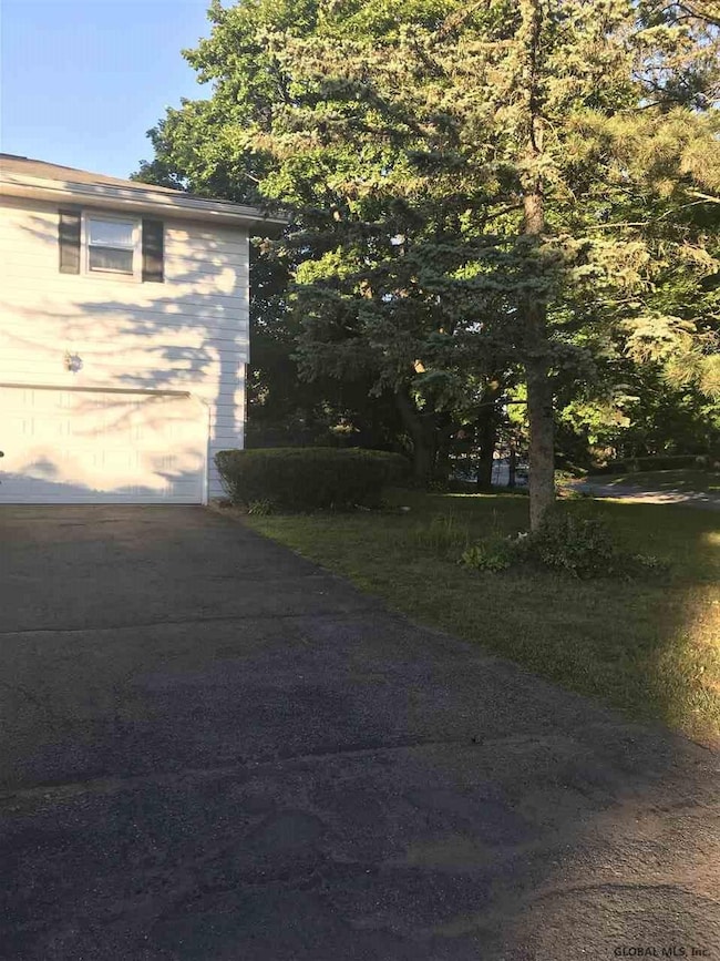 86 Marie Pkwy, Albany, NY 12211 - photo 2