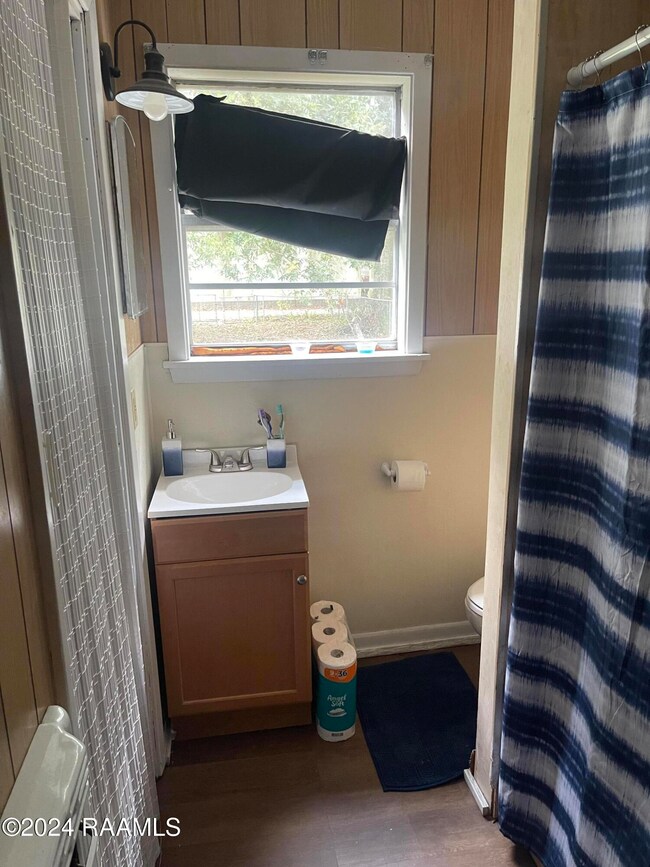 611 E Vine Ave, Eunice, LA 70535 - photo 4