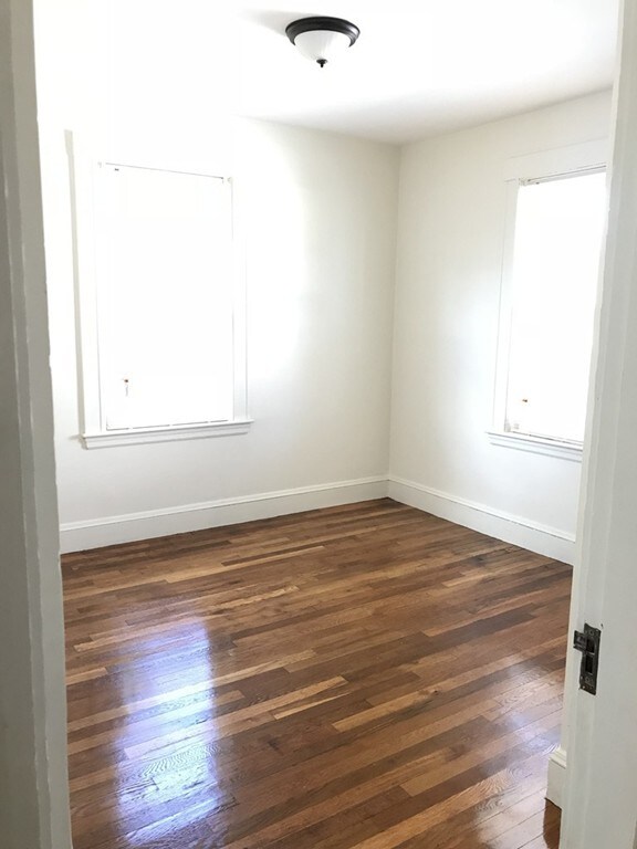 8 Kent St unit 2L, Quincy, MA 02169 - photo 6