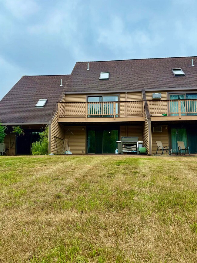 16 Winchester Ct, Pembroke, NH 03275 - photo 7